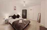 Lainnya 4 Deluxe 2 Bed Apartment in Uxbridge