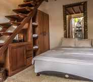 Lainnya 4 5 Bedroom Warm Intimate Family Villa