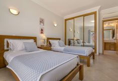 อื่นๆ 4 Lakeview Private Garden & Pool