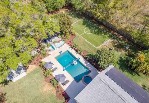 Others Luxe Largo Retreat: Pool, Games, Basketball & More