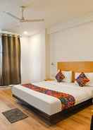 Primary image Fabhotel Santosh Palace