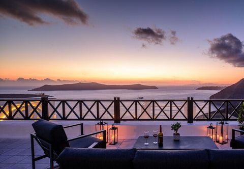 Lain-lain Firalia, Casa In Rock Suites