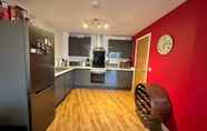 Others 6 Stylish & Cosy 2BD Flat - Old Market