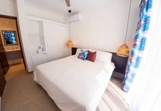 อื่นๆ 5 Surf N Roll Performance Center