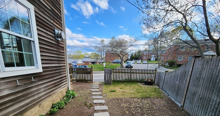 Others Marblehead Oasis 3 Bedroom Townhouse by Redawning