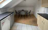 อื่นๆ 6 Central top Floor 2-bed Apartment in Swindon