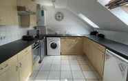 อื่นๆ 5 Central top Floor 2-bed Apartment in Swindon