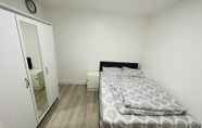 Lainnya 2 Immaculate 1-bed Apartment in Harrow