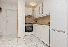 Lainnya 4 Sunny Studio Warsaw by Renters