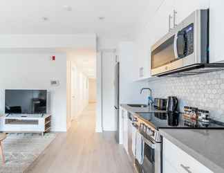 Others 2 Luxury 3BR Condo - Steps To High Park
