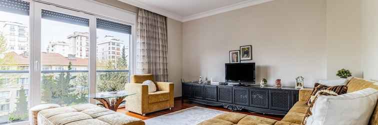 อื่นๆ Spacious Flat in Kadikoy