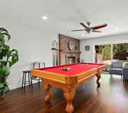Others 3 Stylish Home w Pool BBQ Pool Table