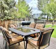 Others 2 DT Reno - 4BR Home w Patio BBQ Grill Games Room