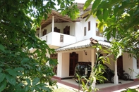 Khác Charming 3-bed Apartment in Weligama