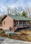 ห้องพัก Bearadise Log Cabin in Hendersonville