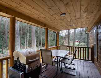 อื่นๆ 2 Creekside Log Cabin in Pisgah Forest