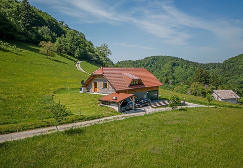 Lain-lain Ranch Stojnšek House With Sauna