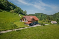 Lain-lain Ranch Stojnšek House With Sauna