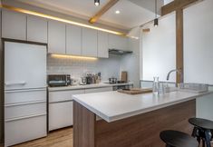 Others 7 Homerunner by H2 Life