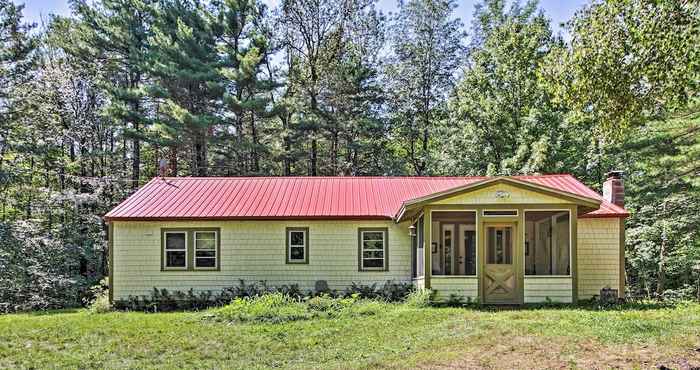 Lain-lain Rustic Bradford Cottage - 14 Miles to Sunapee Mtn!