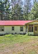 Imej utama Rustic Bradford Cottage - 14 Miles to Sunapee Mtn!