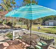 Lainnya 7 Beautiful Ozark Oasis w/ Deck: Walk to Beaver Lake