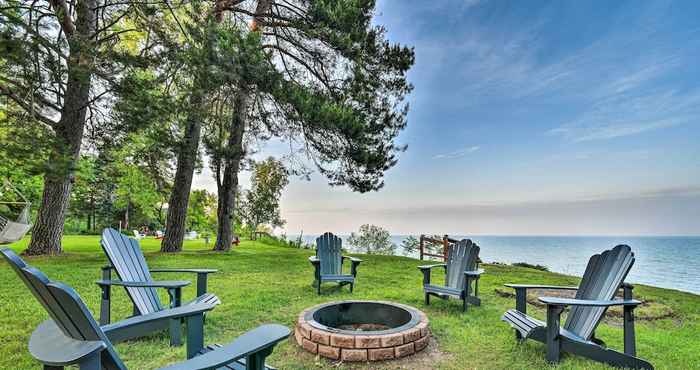 Others Waterfront Lake Huron Getaway: Private Beach!