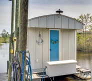 Others 4 Bay St Louis Houseboat 6 Mi to Old Town & Beach!