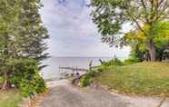 อื่นๆ 2 Spacious Waterfront Retreat Near Uw-green Bay