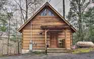 Others 3 Honey Bear Pause: Rural Escape w/ Porch & Hot Tub!