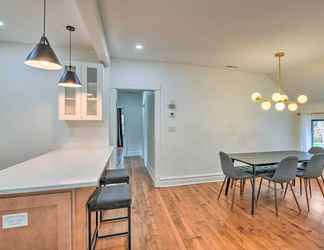 Lainnya 2 Charming Oak Park Home w/ Private Fire Pit!