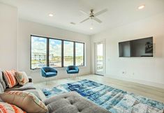 Lain-lain 2 Lakeside Montgomery Condo Near Boat Rental!