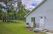 Others 2 Charming Lewiston Apt: 10 Miles to Niagara Falls!