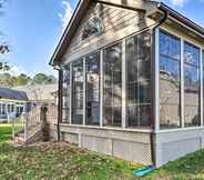Others 6 Stylish Home + Screened Porch, 6 Mi to Beach