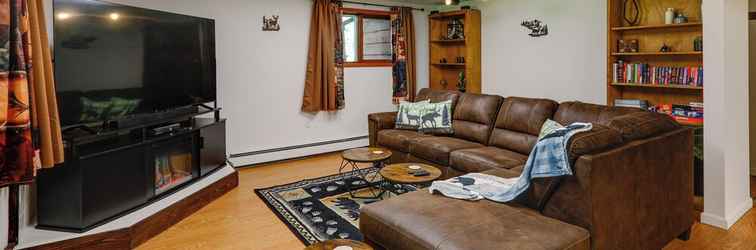 Others Ideally Located Fairbanks Vacation Rental!