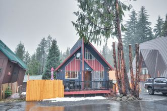 Others 4 Inviting Mt Hood Cabin w/ Porch: 1 Mi to Skibowl!