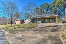 Others Family Home ~ 5 Mi to Downtown Little Rock!