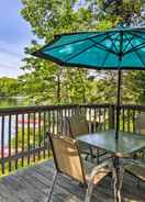 Imej utama Waterfront Lake Cabin W/boat Dock, Fire Pit+kayaks