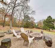 Khác 7 Waterfront Beaver Lake House w/ Deck & Fire Pit!