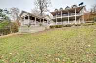 Lain-lain Waterfront Beaver Lake House w/ Deck & Fire Pit!