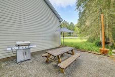其他 Renovated Catskills Farmhouse w/ Game Room!