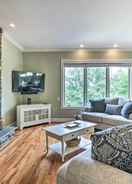 Imej utama Elegant Middlefield Getaway w/ Game Room!