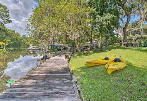 Others Riverfront Dunnellon Condo w/ Grill & Kayaks!