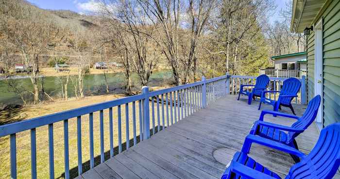 อื่นๆ Waterfront Cottage on Greenbrier River!