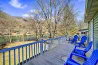 อื่นๆ Waterfront Cottage on Greenbrier River!