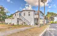 Others 2 Crescent City Apartment w/ Easy Lake Access!