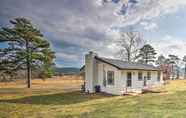 Others 2 Cozy Hodgen Cottage on 650-acre Property!