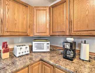 Others 2 Cozy Unit w/ Patio: Walk to Dining, Lake Elkhart!