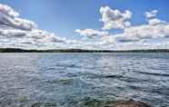 Others 6 Private Retreat w/ Dock on Middle Eau Claire Lake!