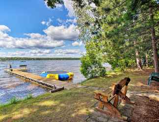 Others 2 Private Retreat w/ Dock on Middle Eau Claire Lake!